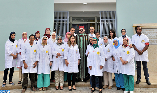 Fondation Mohammed V pour la Solidarité : SM le Roi inaugure un centre de soins de santé primaires à l’arrondissement Sidi Othmane à Casablanca