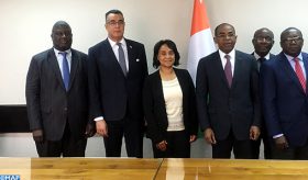 Mme Boucetta s’entretient à Abidjan avec le secrétaire d’Etat chargé de la formation professionnelle et le ministre ivoirien de la construction