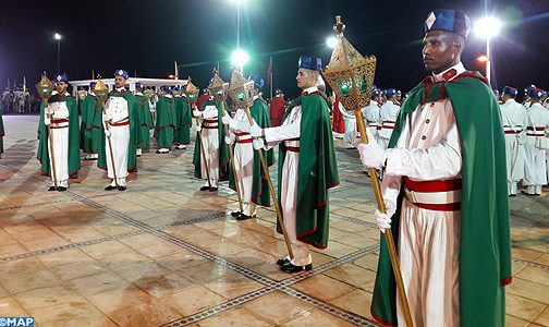 Fête de la Jeunesse: La traditionnelle retraite aux flambeaux fascine des dizaines de milliers de spectateurs à M’diq et à Tétouan