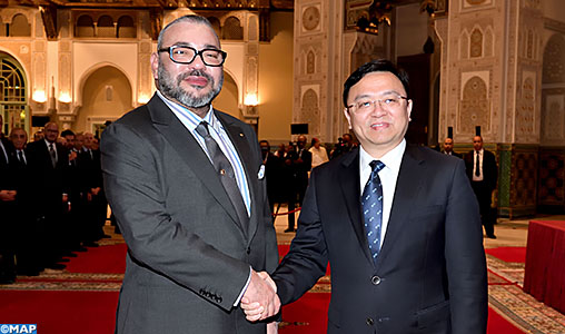 SM le Roi reçoit à Casablanca le président du groupe chinois “BYD Auto Industry”