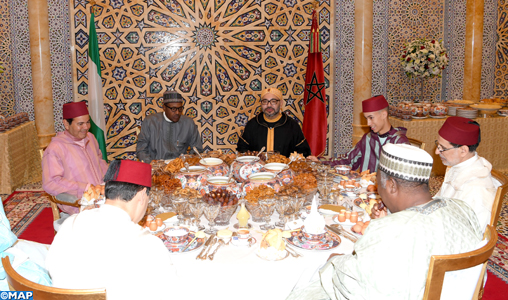 SM le Roi offre un iftar officiel en l’honneur du Président de la République Fédérale du Nigeria