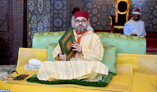 SM le Roi, Amir Al Mouminine, préside la huitième causerie religieuse du mois sacré de Ramadan