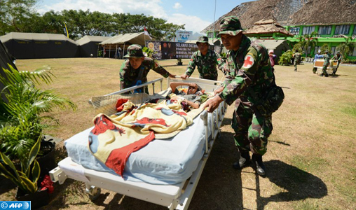 Indonésie: Le bilan du séisme de Lombok pourrait grimper à 381 morts (Armée indonésienne)