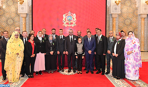 Les personnalités décorées par SM le Roi lors de la cérémonie de présentation du bilan d’étape et du programme exécutif relatif à la mise en oeuvre de la réforme de l’éducation et de la formation