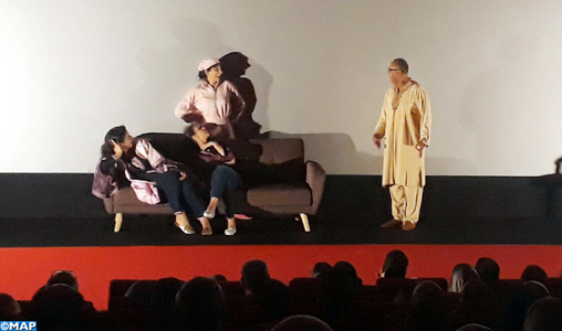 La troupe “Masrah Al Madina” présente à Abidjan sa pièce “Saâd Lbnat”