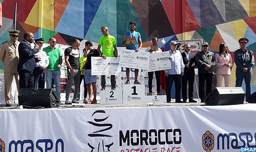 Ahmed Selch et Aziz Chefnaoui remportent à Ouarzazate les deux courses de “Morocco Obstacle Race”