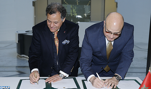 Signature d’une convention de partenariat entre la FNM et le groupe Renault Maroc visant la promotion de l’activité muséale au Royaume
