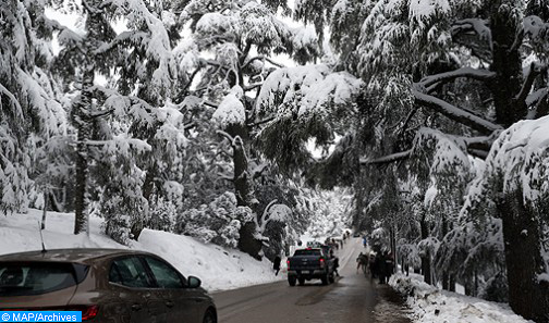 Tinghir : mobilisation totale pour surmonter les effets des chutes de neige sur la circulation routière