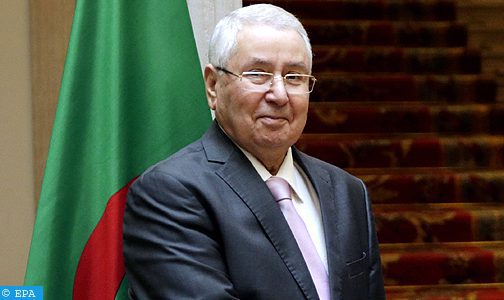 Le président algérien appelle la classe politique au dialogue pour transcender la crise politique