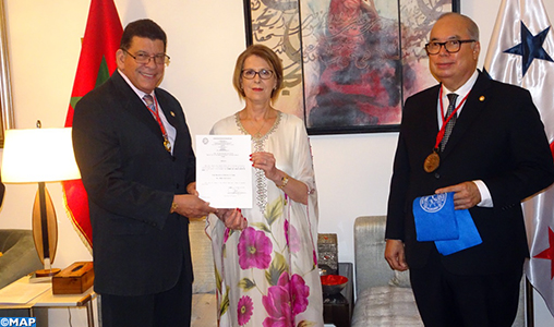 L’ambassadeur du Maroc au Panama nommée membre honoraire de “l’Association des études internationales”