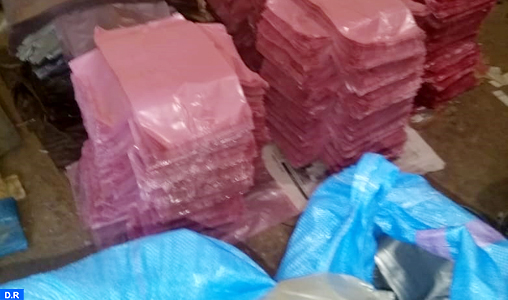 Mohammédia: Démantèlement d’un atelier clandestin de fabrication de sacs plastiques interdits