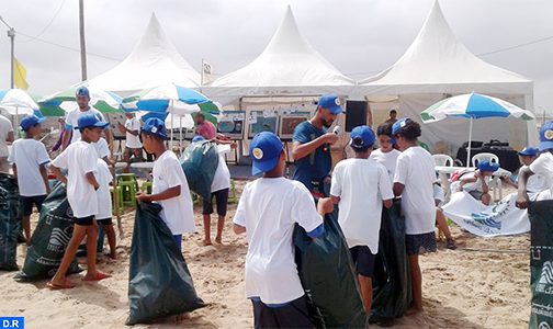 Casablanca: 1.700 kg de déchets plastiques collectés sur les plages “Lalla Meryem” et “Nahla”