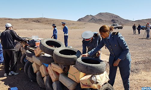 Ouarzazate : destruction de plus d’une tonne de drogue et de produits alimentaires impropres à la consommation