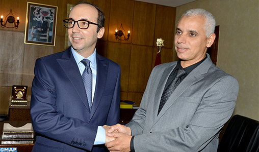 Passation des pouvoirs entre MM. Doukkali et Ait Taleb, nouveau ministre de la Santé