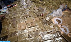 Fès : 3 individus arrêtés en possession de plus de 2 tonnes de chira (DGSN)