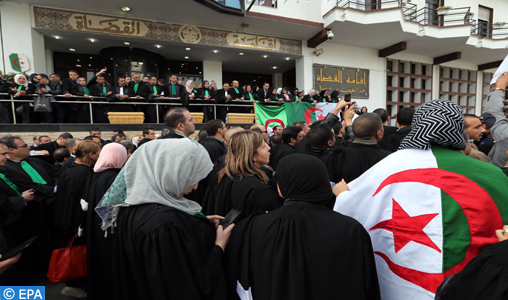 Les magistrats algériens menacent de reprendre leur grève