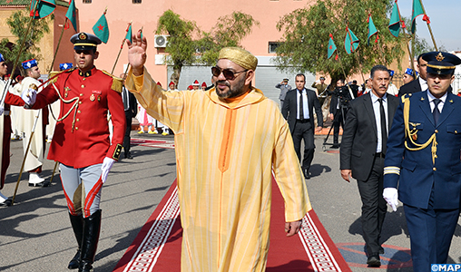 SM le Roi, Amir Al Mouminine, accomplit la prière du Vendredi à la mosquée Ariha à Marrakech