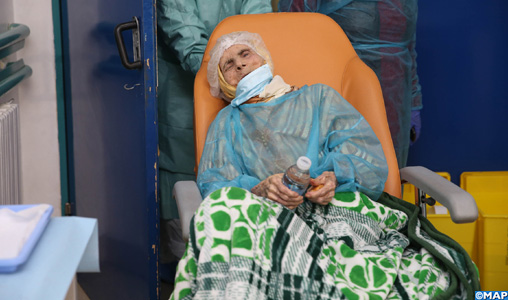 Covid-19 : Une dame de 110 ans quitte le CHU de Fès