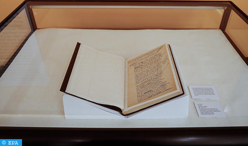 Remise aux Archives du Maroc des documents historiques du Musée de l’histoire et des civilisations