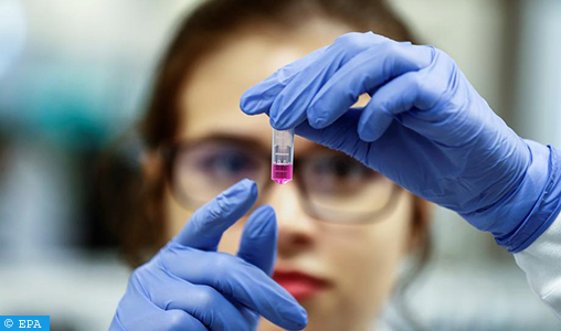 Pfizer et BioNTech lancent des essais sur l’homme pour un vaccin contre le COVID-19