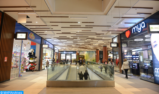 Les centres commerciaux en mode déconfinement, les fans du shopping renouent avec leur passion