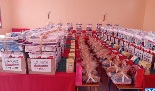 INDH/Aousserd: Distribution de kits d’hygiène à des femmes enceintes et nouveau-nés