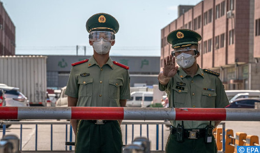 Chine: confinement d’une ville entière après trois cas de Covid-19
