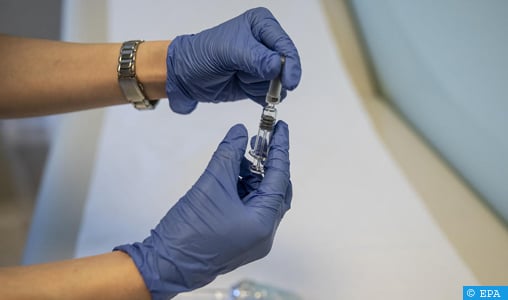 Vaccins anti-Covid-19: une lueur d’espoir vers une sortie de crise