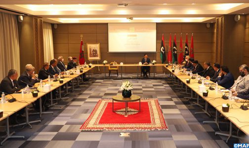 Pourparlers inter-libyens à Bouznika: Les deux parties tiennent une séance de consultations en vue de réussir le dialogue politique prévu en Tunisie