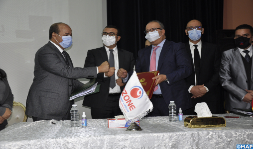 Signature d’une convention collective entre Ozone Khouribga et le bureau syndical de l’entreprise affilié à l’UGTM