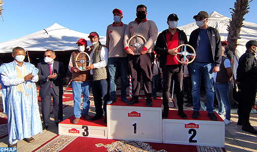 Dakhla: Remise de trophées aux vainqueurs du «Grand Prix International» des voitures classiques