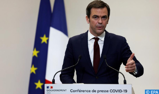 Il est “probable” que le variant Omicron “circule déjà en France” (Ministre de la Santé)