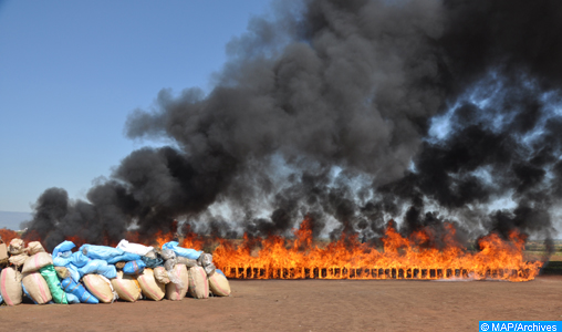 Laâyoune : Destruction d’une grande quantité de drogue et de produits de contrebande