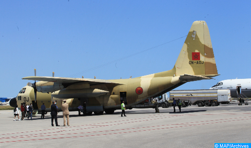 Arrivée à Tunis de quatre avions transportant l’aide médicale d’urgence ordonnée par SM le Roi