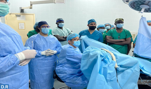 Caravane chirurgicale au Sénégal : Des opérations de pointe et complexes effectuées par le professeur Redouane Rabii au profit de patients à Dakar
