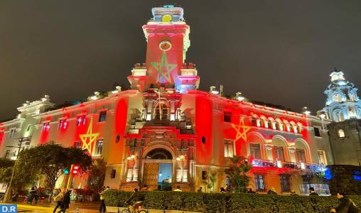 Des spectacles de sons et lumières à Lima en commémoration de la Fête du Trône