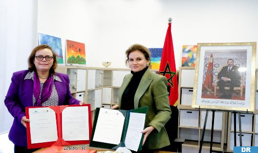 SA la Princesse Lalla Zineb préside la cérémonie de signature d’une convention-cadre de partenariat visant l’appui des structures d’accueil des enfants en situation difficile