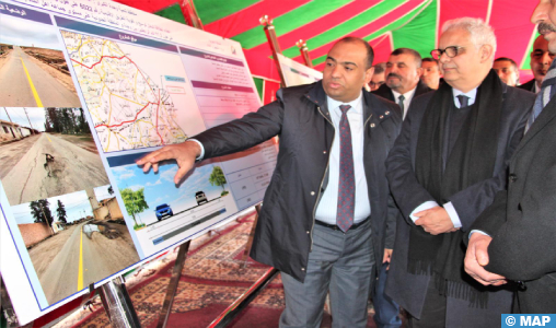 Oujda-Angad: M. Baraka lance les travaux d’élargissement d’une route provinciale