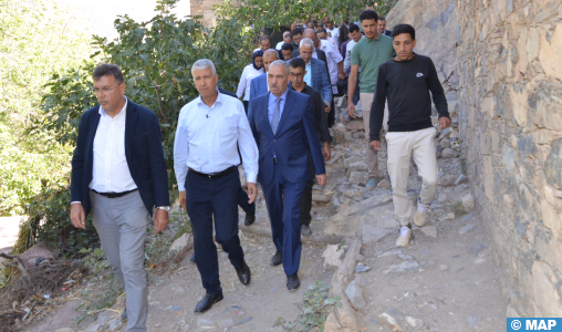 Province d’Azilal : M. Sadiki visite les zones agricoles touchées par le séisme d’Al Haouz