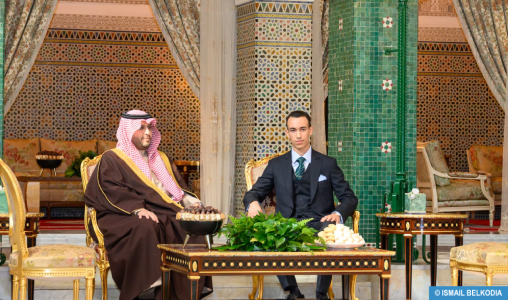 SAR le Prince Héritier Moulay El Hassan reçoit SAR le Prince Turki Ben Mohammed Ben Fahd Ben Abdulaziz, porteur d’un message verbal à SM le Roi du Serviteur des Lieux Saints de l’Islam