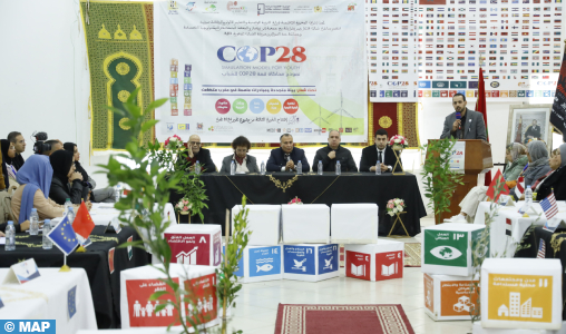 Had Soualem: une centaine de jeunes prennent part à une simulation de la COP28
