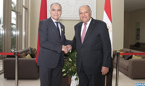 السيد صلاح الدين مزوار يبحث بفاس مع نظيره المصري سبل تطوير العلاقات الثنائية