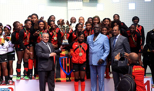 تتويج فريق بريميرو أغوسطو الأنغولي للإناث بطلا للدورة 32 للبطولة الإفريقية للأندية الفائزة بالكأس في كرة اليد