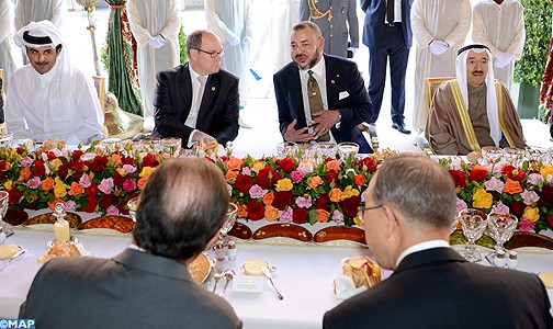 جلالة الملك يقيم مأدبة غذاء رسمية على شرف قادة الدول والحكومات ورؤساء الوفود المشاركة في مؤتمر كوب 22