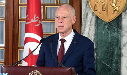 الرئيس التونسي يعفي رئيس الحكومة من مهامه ويعلن عن تجميد عمل البرلمان (رسمي)