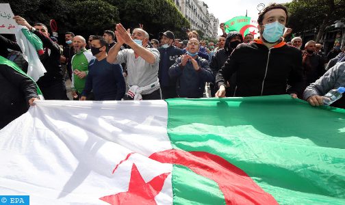 الجزائر.. سنتان حبسا نافذا في حق أحد نشطاء الحراك