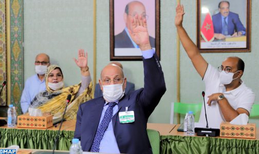 إعادة انتخاب مولاي حمدي ولد الرشيد عن حزب الاستقلال رئيسا لجماعة العيون