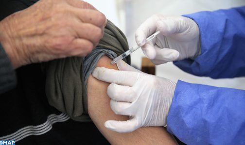 كوفيد-19.. عملية التطعيم بالجرعة الثالثة من اللقاح تنطلق ابتداء من غد الاثنين (وزارة الصحة)