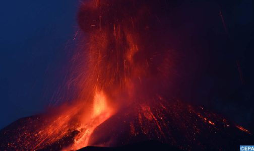 39 قتيلا جراء ثوران بركان سيميرو في إندونيسيا