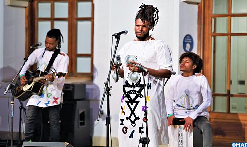 موسيقى أمازيغية.. فرقة تاسوتا-ن-ايمال تمتع جمهور الرباط على منصة فيلا الفنون